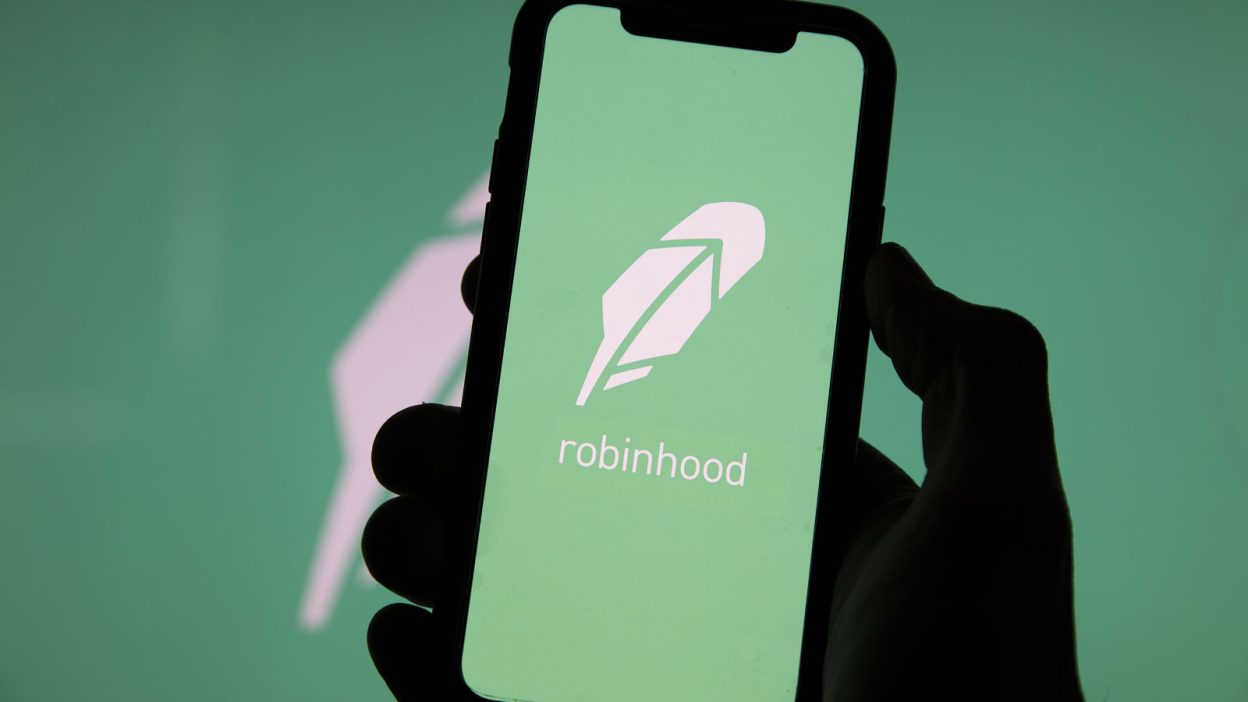 Robinhood account creation flaw abused to send phishing emails